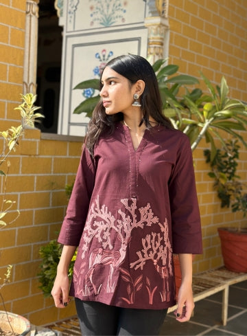 Wine Cotton Flex Kurti With Elegant Blush Nature Print