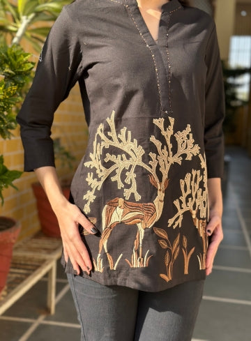 Black Cotton Flex Kurti With Elegant Beige Nature Print