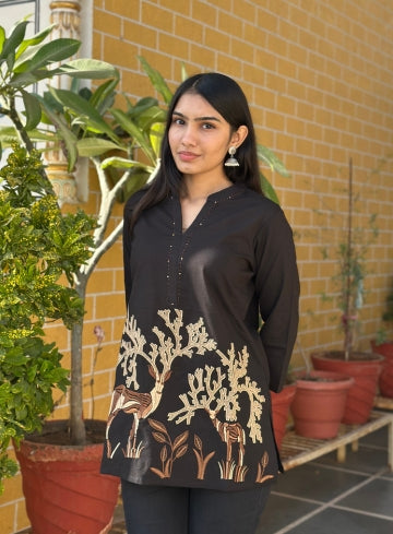 Black Cotton Flex Kurti With Elegant Beige Nature Print