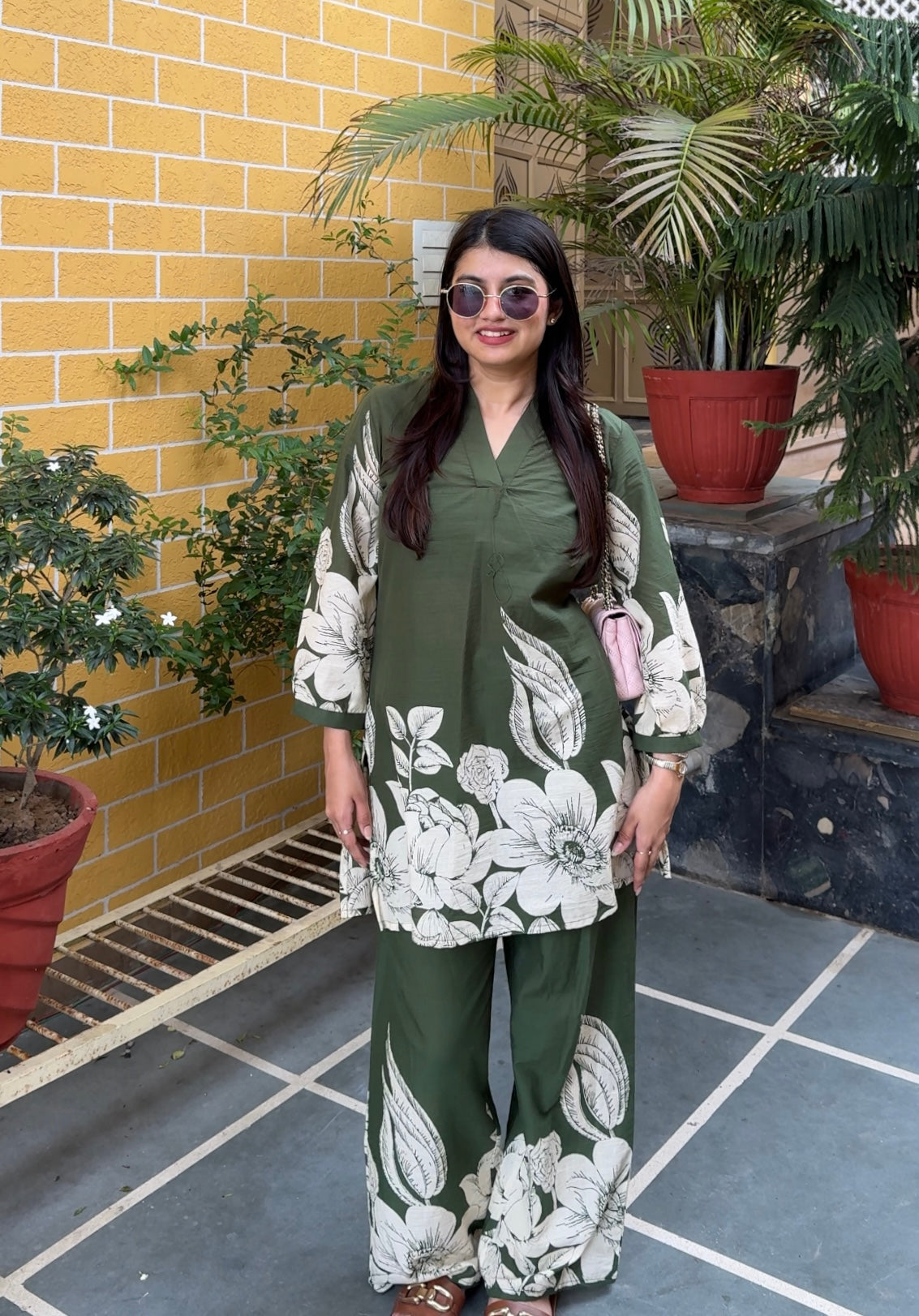 Green Gulzar Co-ord Set with Elegant Floral Accents